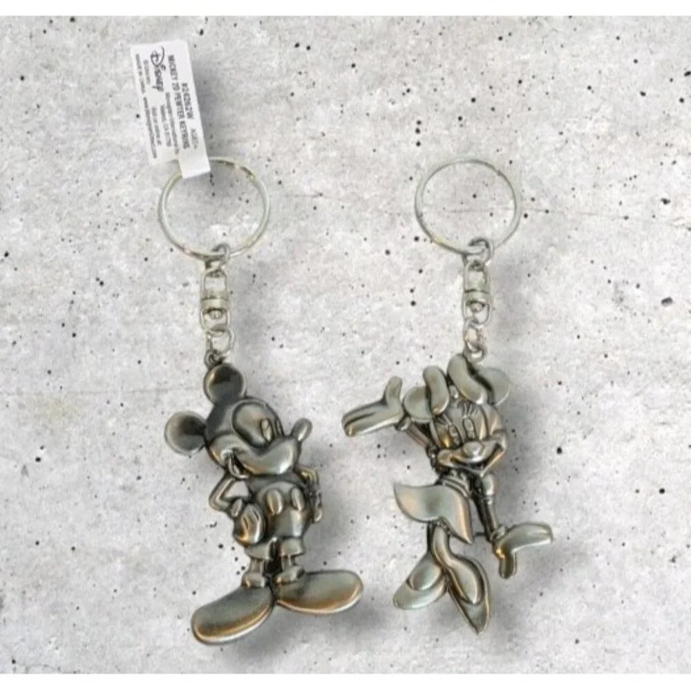 2 Disney Pewter Keyrings Minnie Mickey Mouse 2D Figure Pewter Key Chain Walt Set